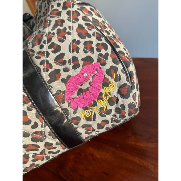 NWT Betsey Johnson Betseyville Weekender "Love Jungle Grey" bag Travel READ - Picture 5 of 16